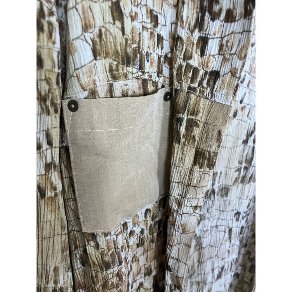 VTG Donna Toran Women’s Crinkle Button-Up Shirt Large | Rayon Giraffe Blouse - Picture 3 of 5